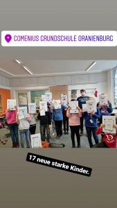 Foto zeigt Teilnehmer*innen am Projekt „Stark auch ohne Muckis“ an der Comenius-Grundschule in Oranienburg.