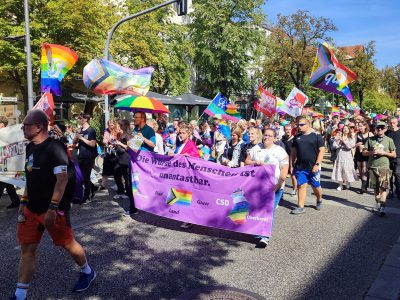 Fotoaufnahmen vom ersten CSD für Oberhavel im Jahr 2023.