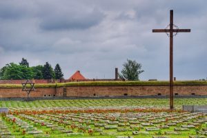 Das Foto zeigt den Nationalfriedhof Ghetto Theresienstadt.